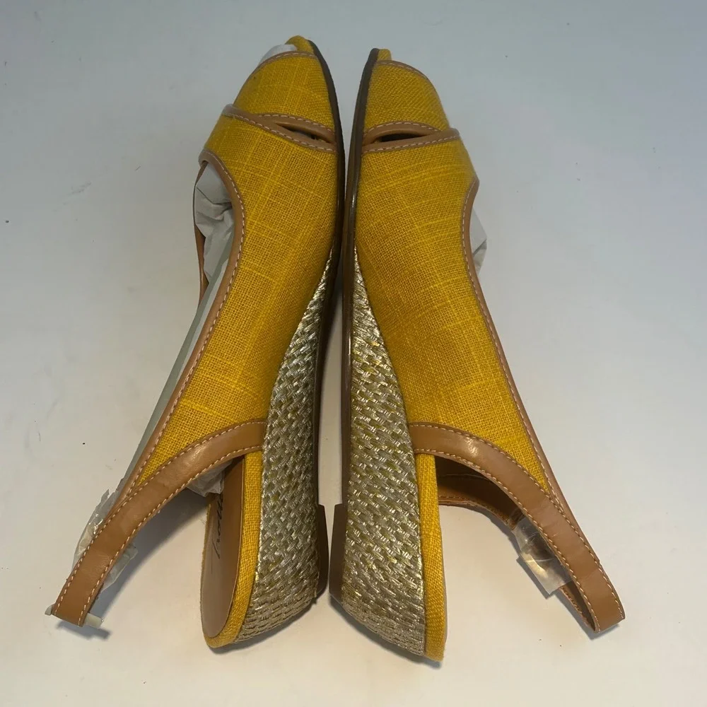 Trotters Womens Yellow Linen Peep Toe‎ Slingback Wedge Sandals Size 8.5M